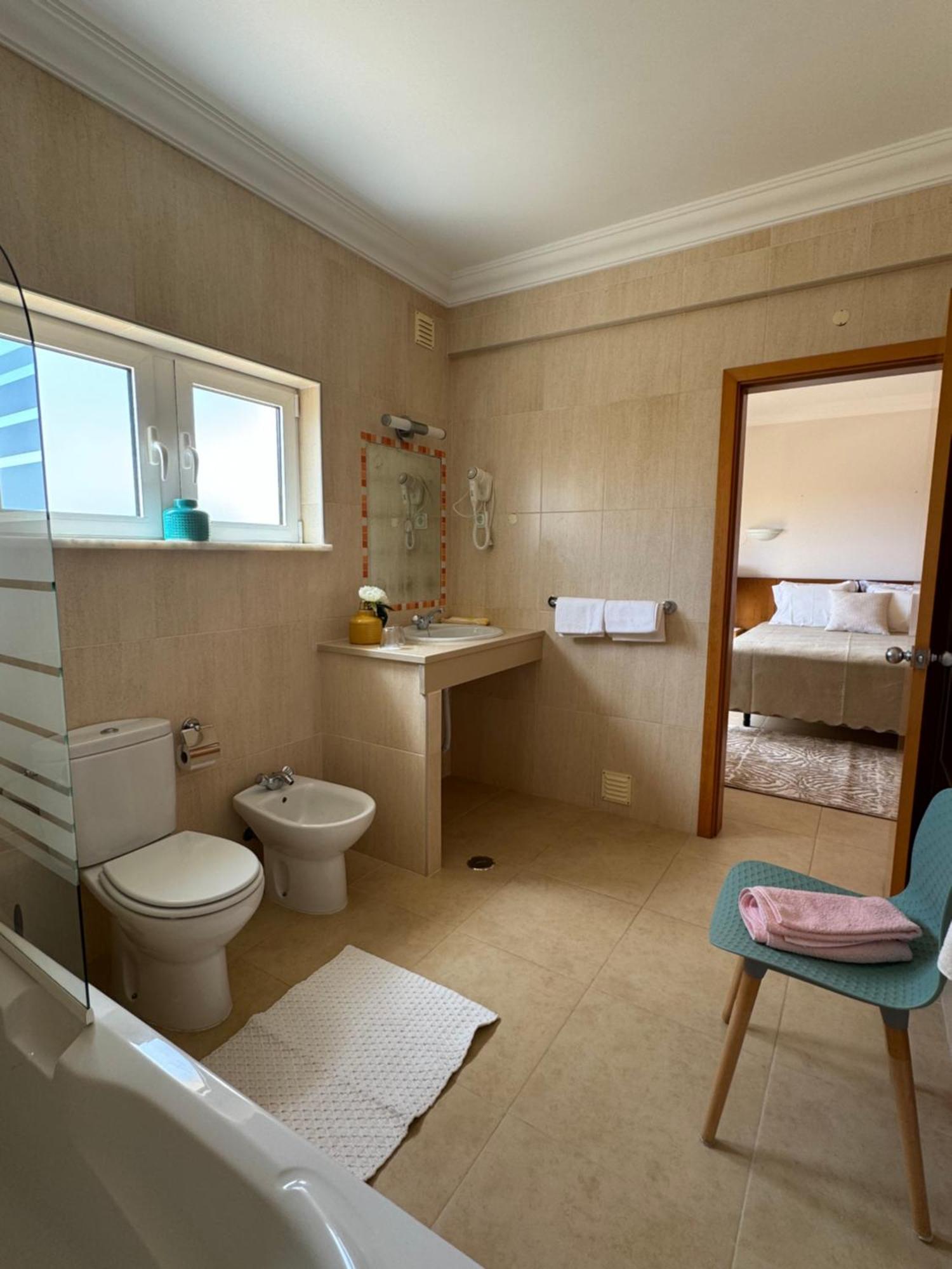 Lucie Lime Guesthouse Praia Da Luz Exterior photo